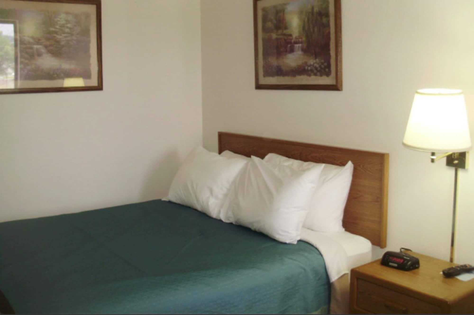 Quality Inn & Suites Warren Kültér fotó