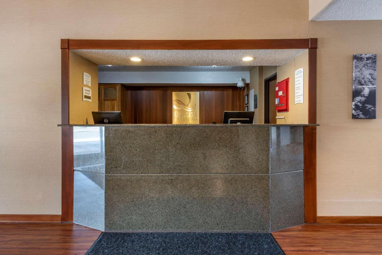 Quality Inn & Suites Warren Kültér fotó