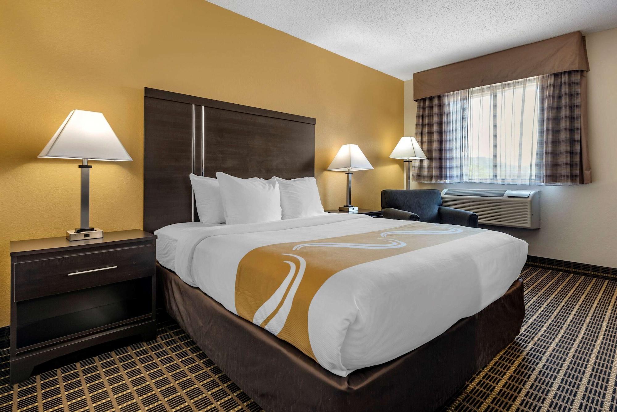 Quality Inn & Suites Warren Kültér fotó